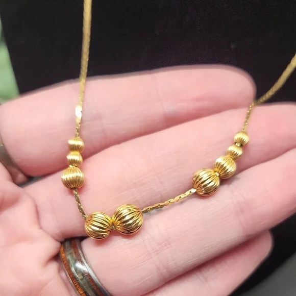 Gold Minimalist Beaded Necklace Jewelry - Picture 4 of 6